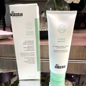 NIB Dr Brandt Clean Biotic pH balanced yogurt cleanser